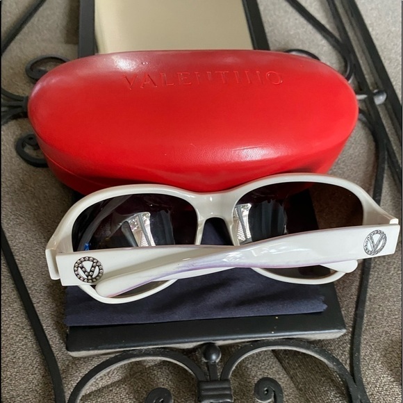 Valentino Women’s Sunglasses White w/ red Case main image 13